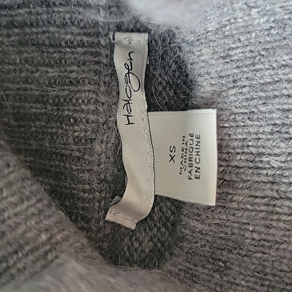 Halogen Shoulder cut out sweaters (2) - Picture 2 of 6